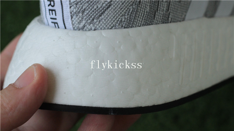 Real Boost Adidas NMD R2 Primeknit BY9520